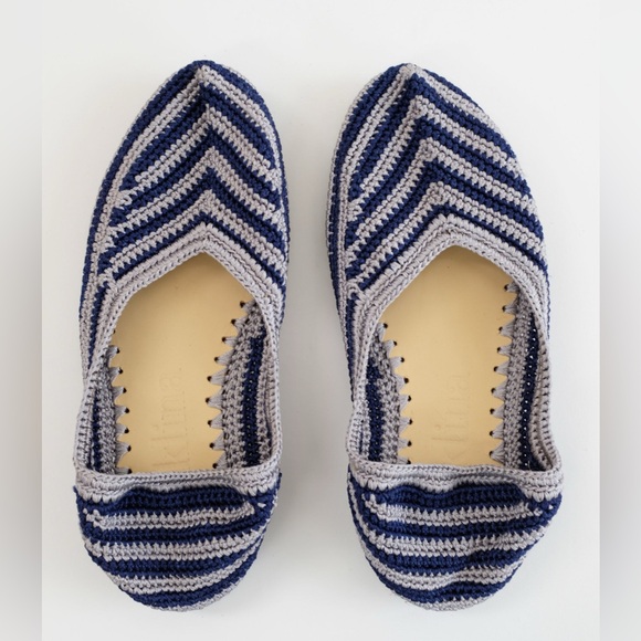 Beklina Aaloka Flats in Silver size 7 - Picture 1 of 3